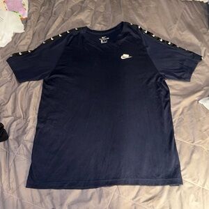 NIKE REPEAT MENS T-SHIRT